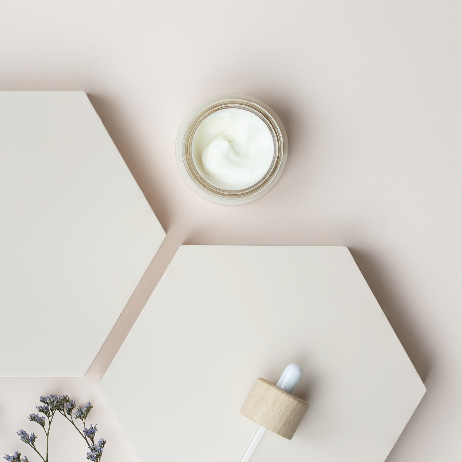 寧波化妝品包裝設(shè)計(圖5) 寧波化妝品包裝設(shè)計(圖5)