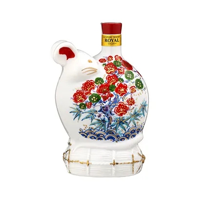 酒產(chǎn)品包裝這樣設(shè)計(jì)簡(jiǎn)約奢華(圖1)