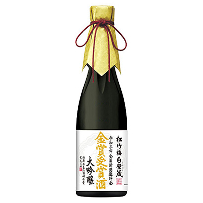 松竹梅白壁藏金獎(jiǎng)獲獎(jiǎng)酒寶酒造酒類包裝設(shè)計(jì)(圖1)